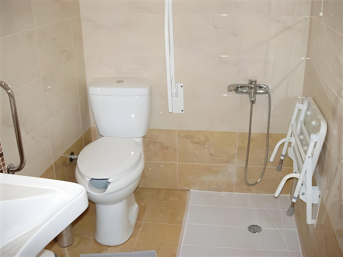 Bathroom 4, Hotel Drosia, Peloponnese