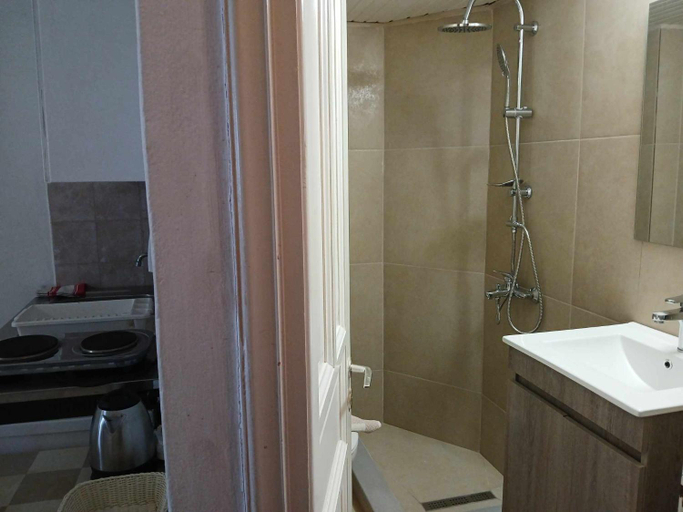 Bathroom 2, Pantheon Apartments Kos Town, South Aegean