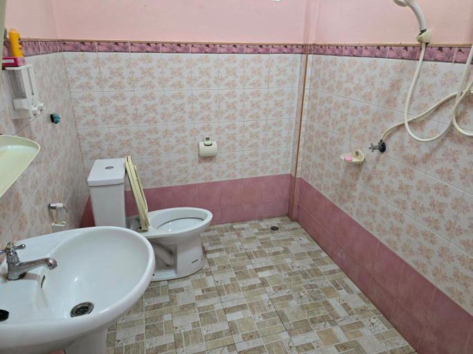 Bathroom, โอคันทรี O country, Khuang Nai