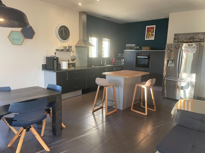 Dining 3, Villa in Vaison Near Roman Ruins & Pool, Vaucluse