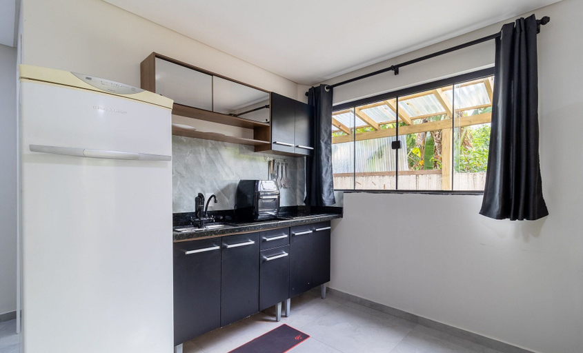 Private kitchen 4, Functional Studio in Campeche Cmp0002, Florianopolis