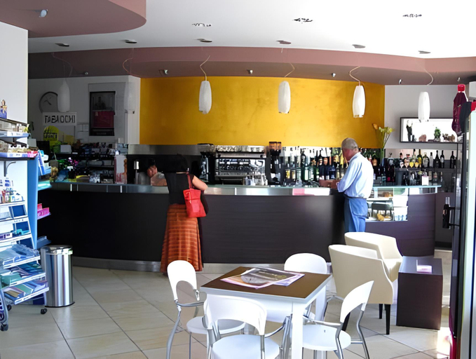 Food & Drinks 3, Albergo Le 2 Rose, Macerata