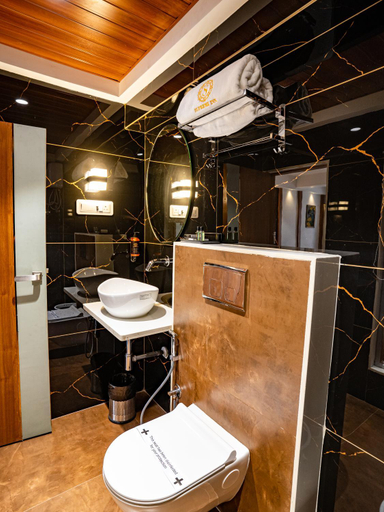 Bathroom 5, Hotel Supreme Inn, Thane