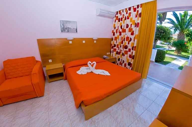 Bedroom 2, Hotel Tigaki's Star, South Aegean