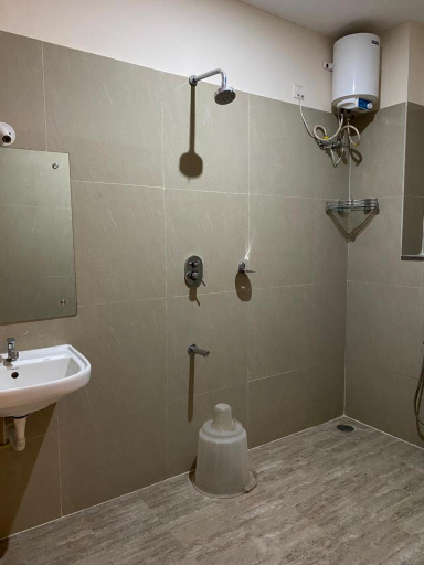Bathroom 3, AKSHATHA HOME STAY, Bangalore