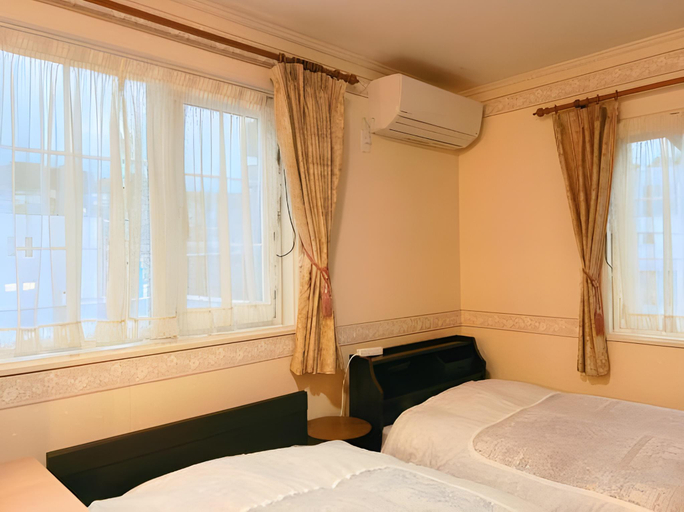 Bedroom 2, Otarunishikien, Otaru