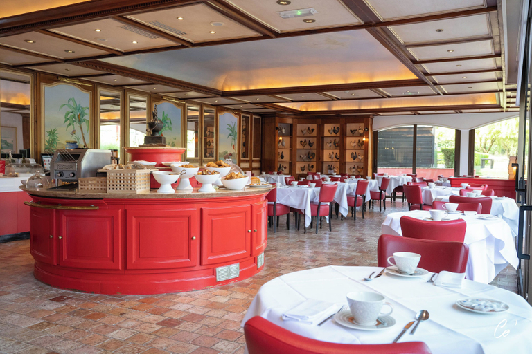 Breakfast area, Hôtel Georges Blanc Parc & Spa - Relais & Châteaux, Ain
