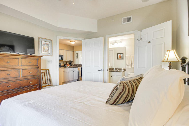 Others 5, Charming Condo on the Beach/Legacy T2-1102, Harrison