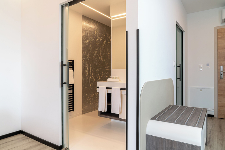 Bathroom 5, CHRIZZ Rooms, Graz