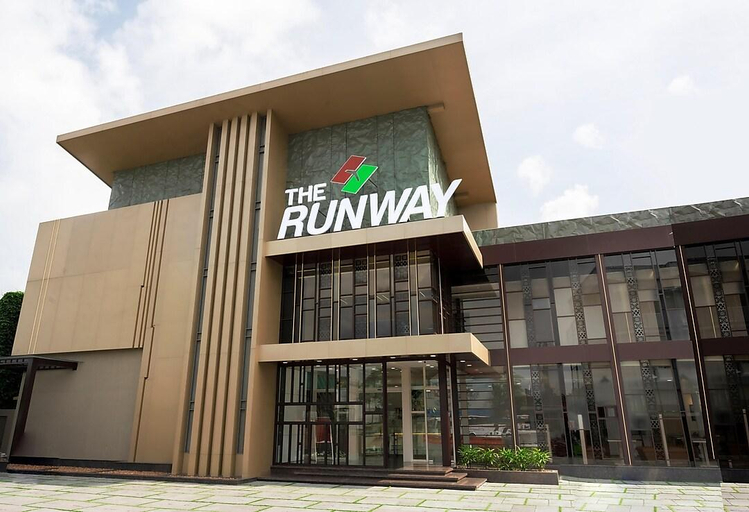 Others 5, THE RUNWAY HOTEL, Ernakulam
