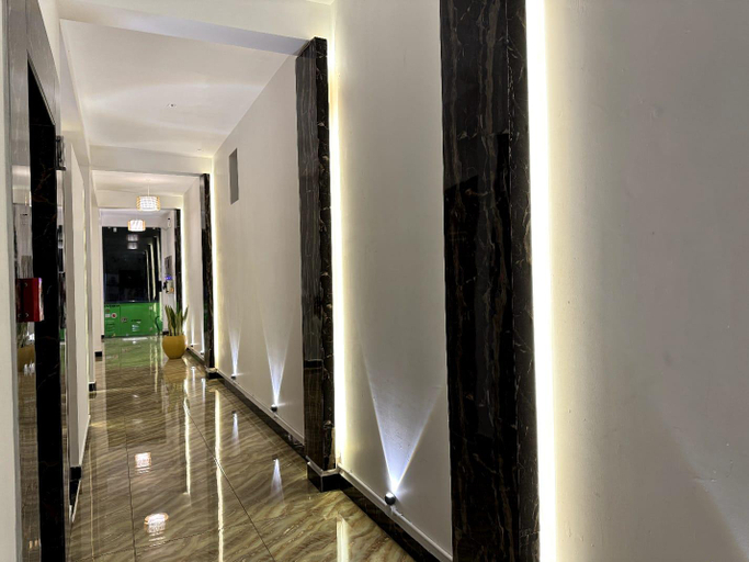 Others 5, La Antilia Luxury, Viluppuram