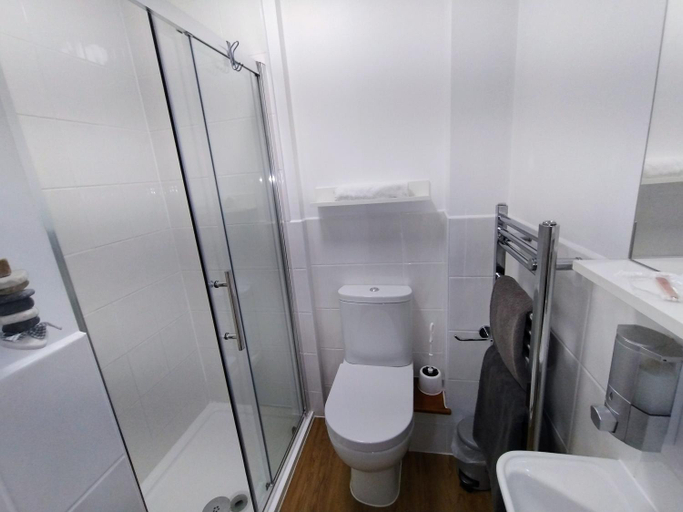 Bathroom 4, Little Bassett Bed & Breakfast, Isle of Wight