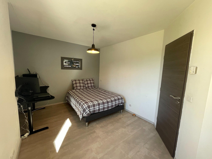 Room 5, Villa in Vaison Near Roman Ruins & Pool, Vaucluse