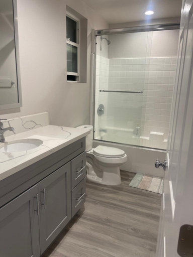 Others 3, PRIVATE ROOM IN NEW APPARTMENT WITH FULL BATH, Los Angeles
