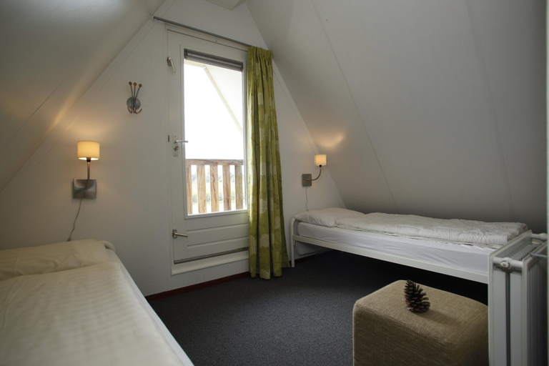 Bedroom 4, Holiday Home in Plasmolen Near Nature Reserves, Mook en Middelaar