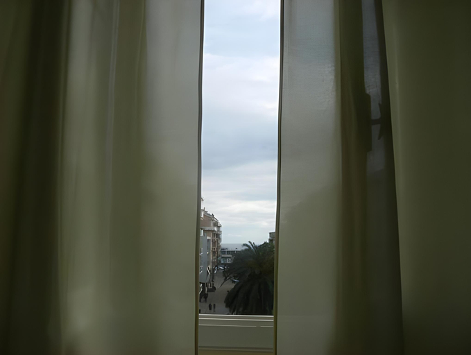 Others 5, MIRAMARE, Genova