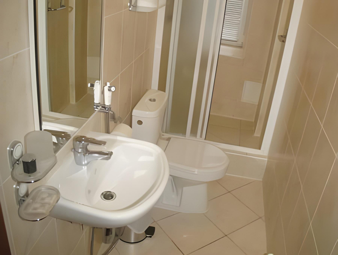 Bathroom 1, Duets, Daugavpils