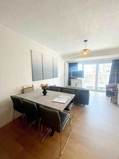 Dining 5, Apartment Near Boat Club in Middelkerke, West-Vlaanderen