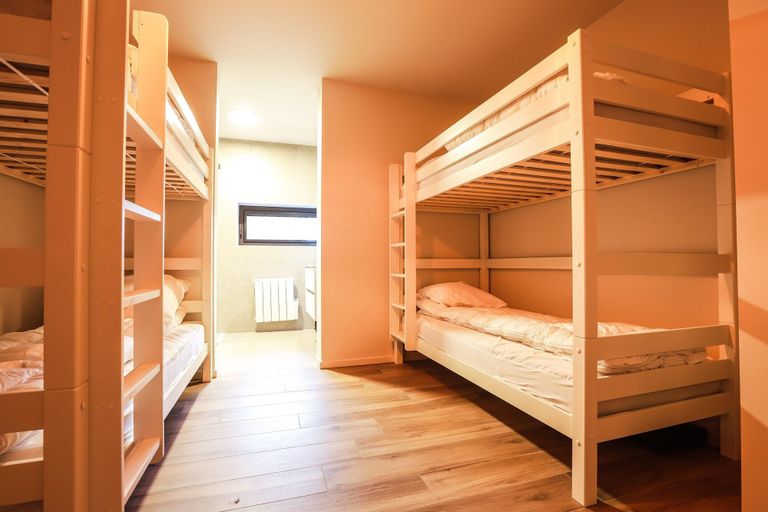 Room 2, Elegant Stay Near Durbuy, Luxembourg
