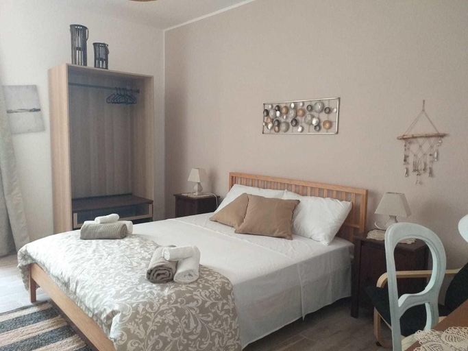 Bedroom 2, B&B Marsa', Syracuse