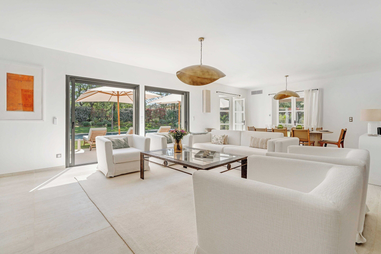 Living area 4, Exceptional Villa- AC- 5br-10p- Baie des Canebiers, Var