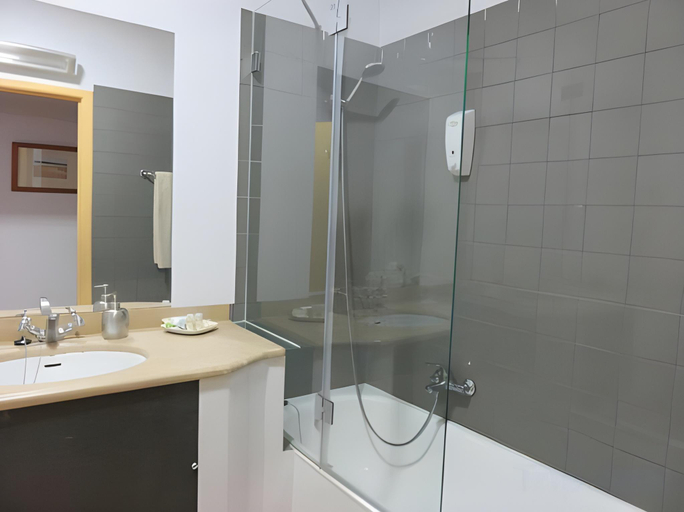 Bathroom 5, Clube do Lago Hotel, Cascais