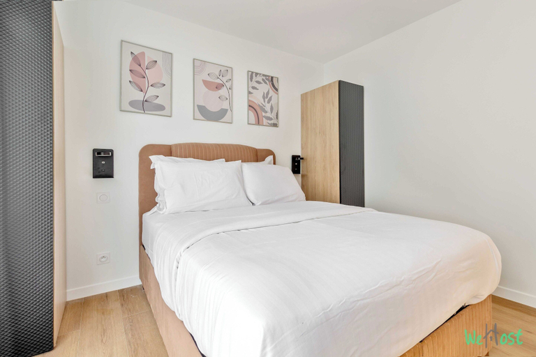Room 2, Pleasant apt With Balcony -6p-proche Disney/paris, Val-de-Marne