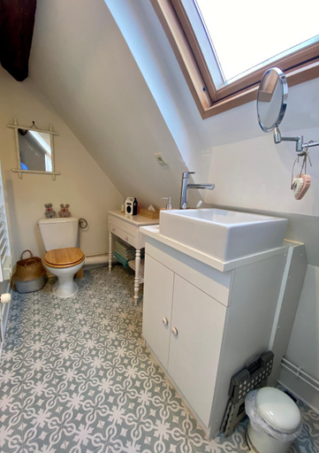 Bathroom, La maison de Montaboulin, Indre