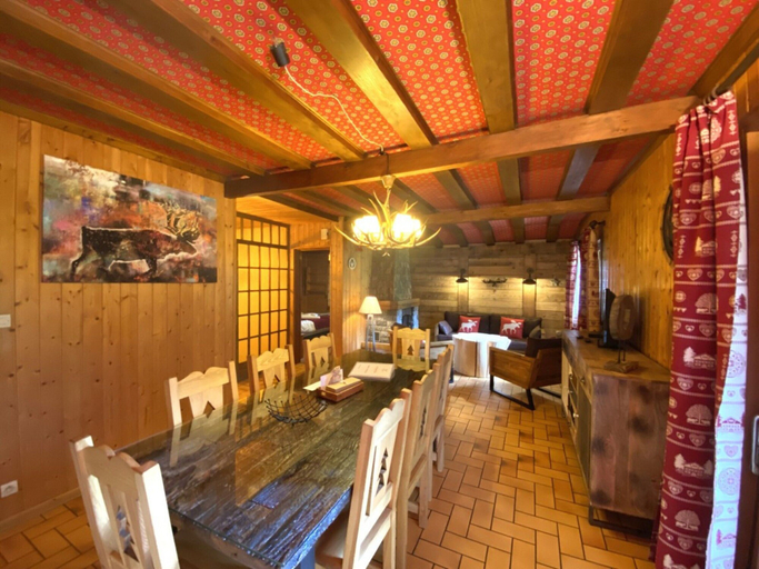 Living room 4, LE Trappeur Chalet en Bois vue Montagne, Vosges