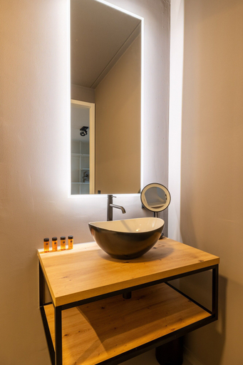 Bathroom 3, Apartment in Zeeland by Oosterschelde Beach, Tholen