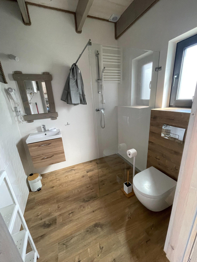 Bathroom 3, Comfortable Holiday Homes Close to the Beach, Kołobrzeg
