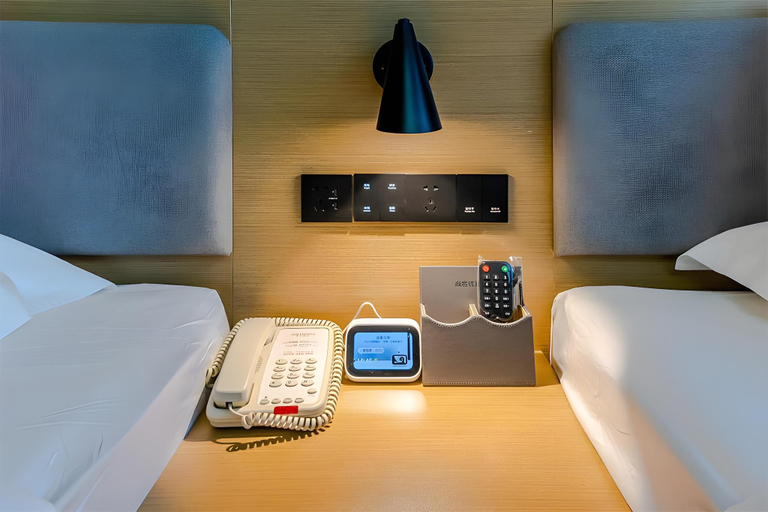 Bedroom 5, Jun Hotel Shandong Qingdao Huangdao District Shiyou University, Qingdao