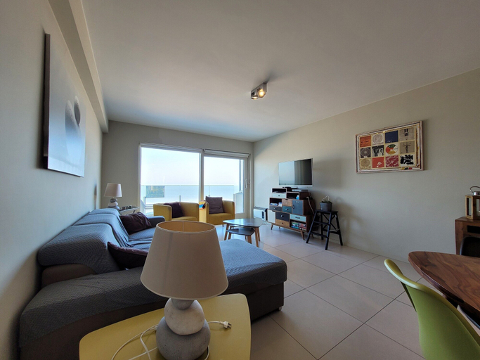 Living area 2, Stylish Holiday Apartment in Middelkerke, West-Vlaanderen