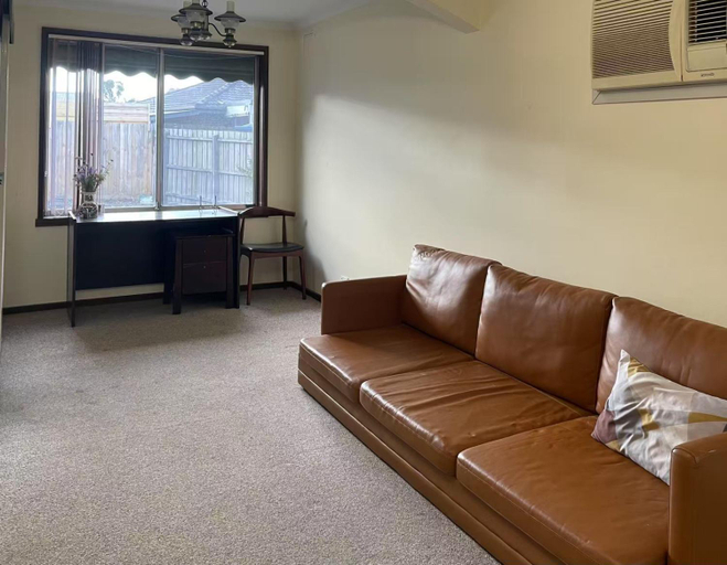 Others 2, a 别墅大床间毗邻公园和公交车站, Whittlesea - South-East