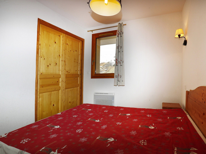 Room 4, Apartment in Orcieres With Heated Pool, Hautes-Alpes