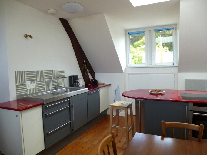 Private kitchen, Pretty Apartment With sea View in Primel-formerly TUI Ferienhaus, Finistère