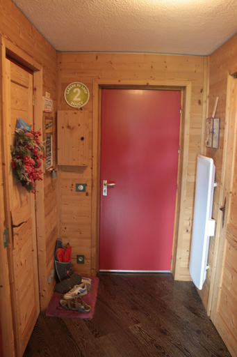 Interior, Apartment in Doucy With Mountain Views, Savoie