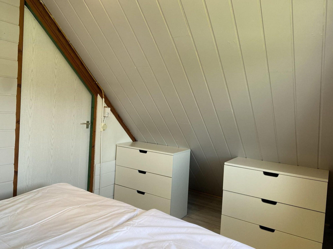 Room 3, Relaxing Holiday Home Near Beach, Zijpe