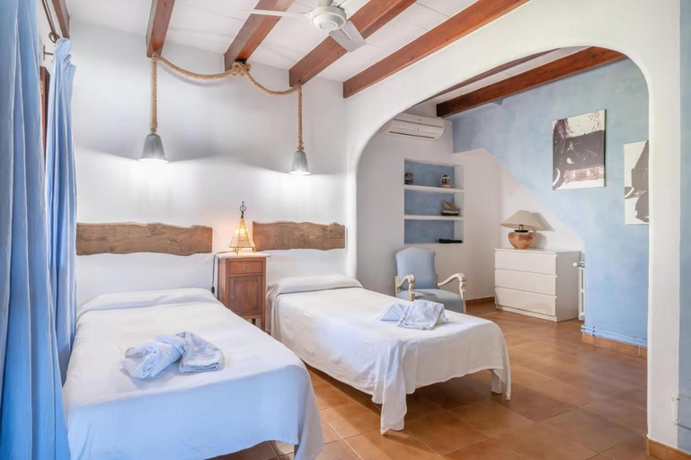 Bedroom 3, Pou dels Escarabats, Baleares
