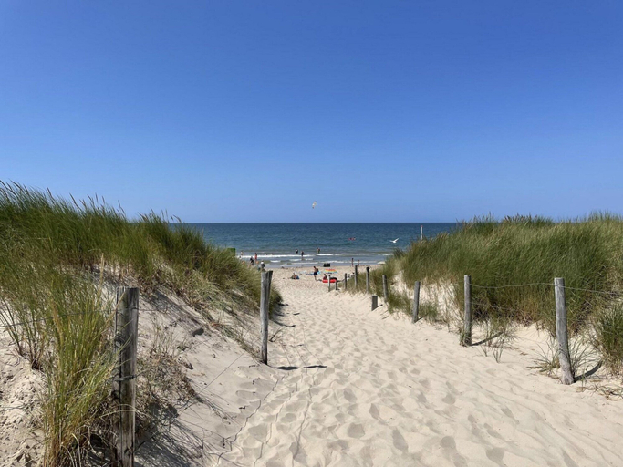 View from property 4, Cozy Retreat, by the Beach, Zijpe