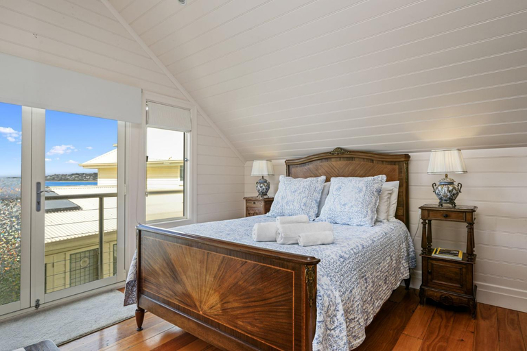 Bedroom 2, Apollo Bay Guesthouse, Colac-Otway - South