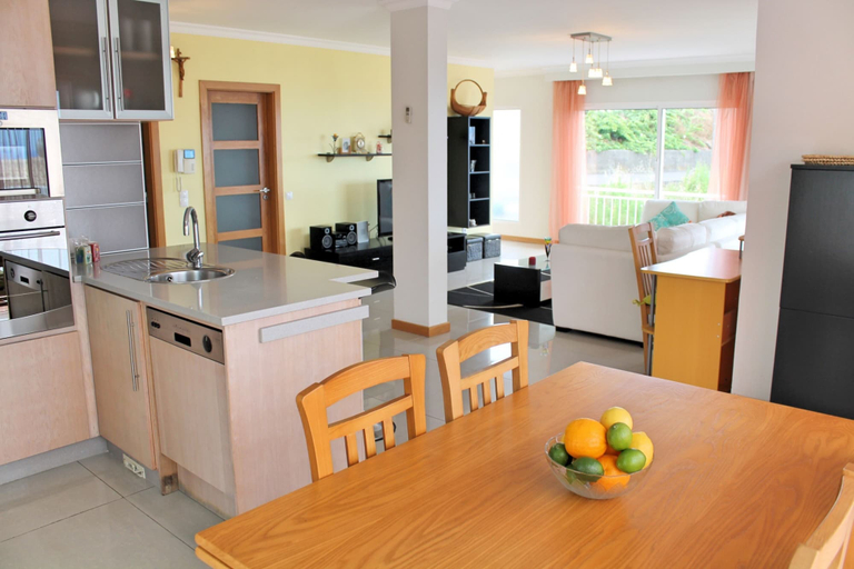 Interior 2, ArcoView by OurMadeira, Calheta