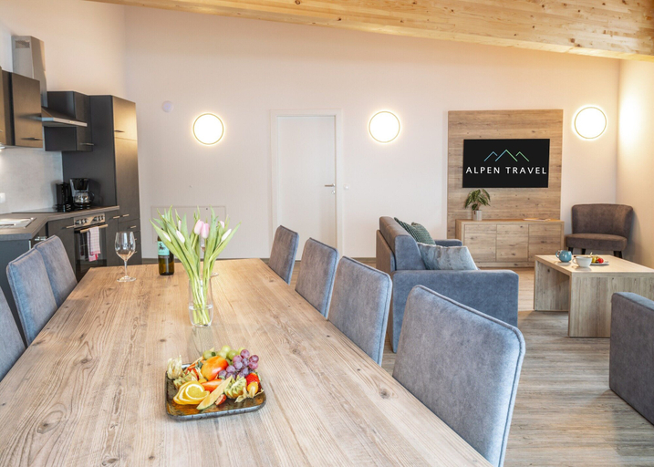 Dining 5, Apartment Near Doischberg ski Area, Kitzbühel