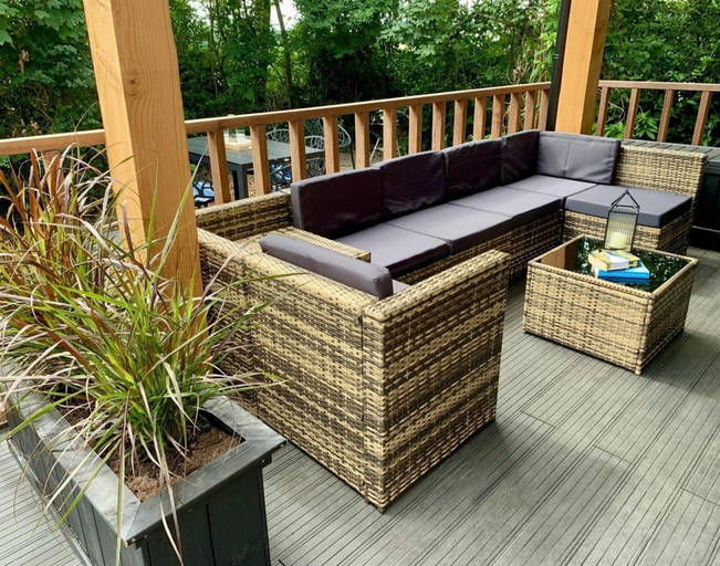 Balcony 5, Modern Chalet With Terrace, Veranda, Zijpe