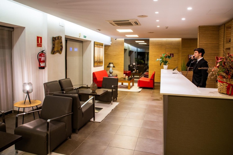 Public Area 4, Petit Palau - Adults Only, Girona
