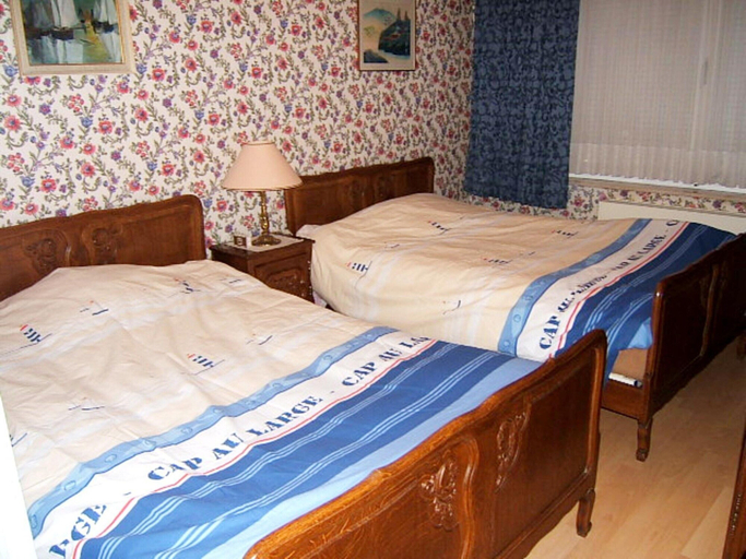 Room 2, Apartment in Austria With Stunning Sea Views, West-Vlaanderen