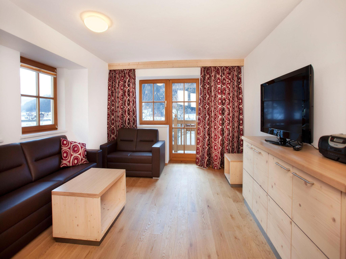 5, Apartment Wald im Pinzgau near Ski Lift, Zell am See