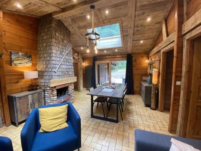 Living room 4, Spacious Chalet in La Bresse, Vosges