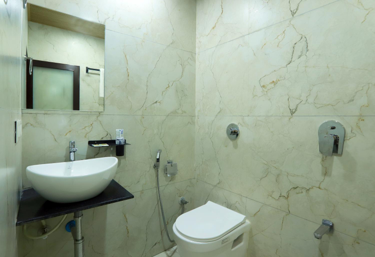 Bathroom 4, Hotel BKC Minerva, Mumbai Suburban