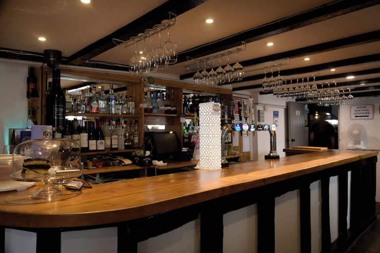 Bar (on property) 2, The Slipway, Cornwall